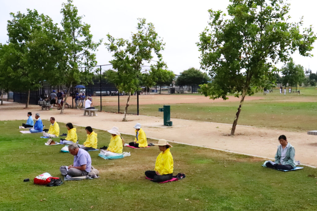 Mira Mesa Community Park, San Diego, Falun Dafa Exercises