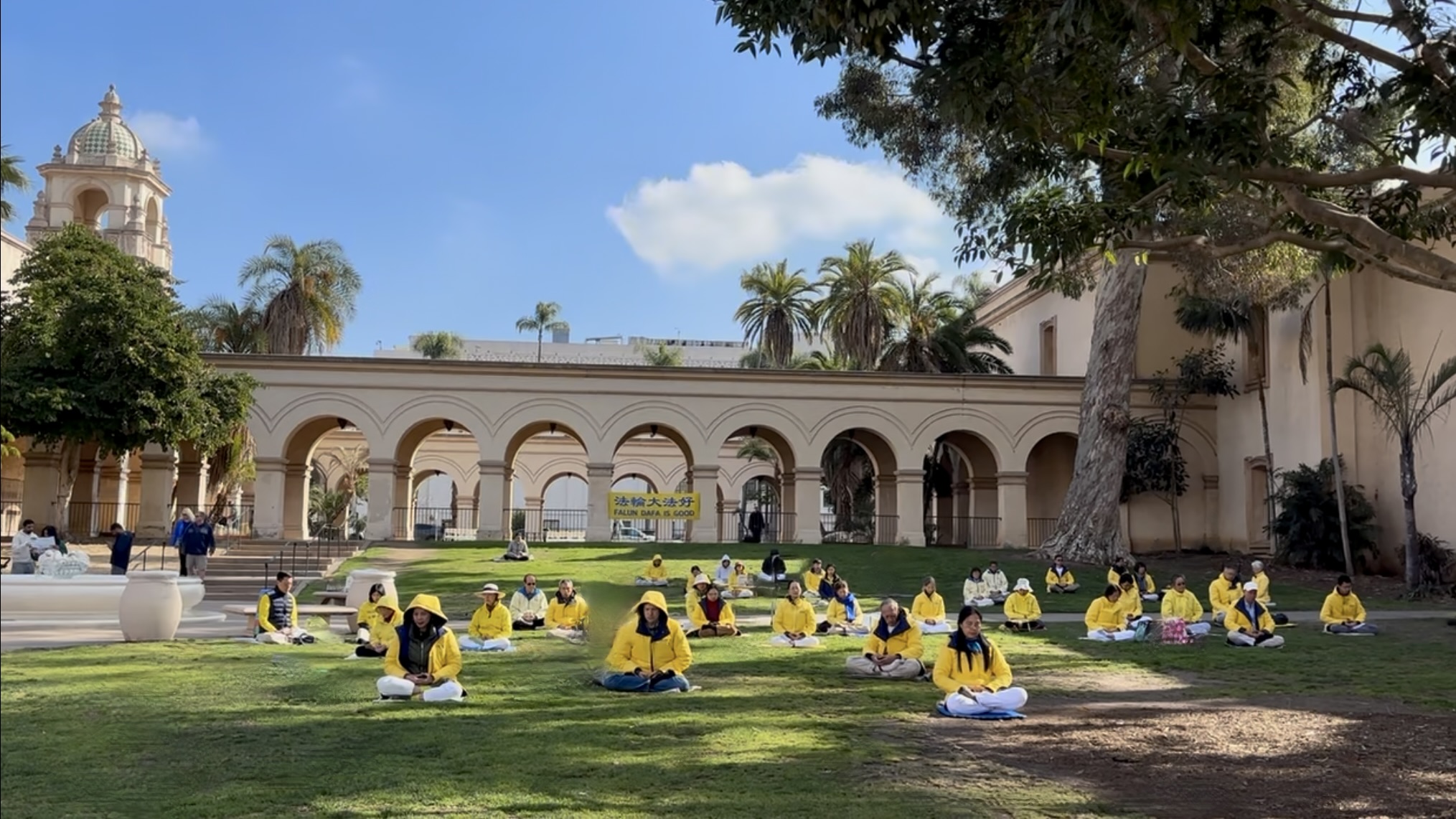Balboa Park, San Diego, Falun Dafa Exercises